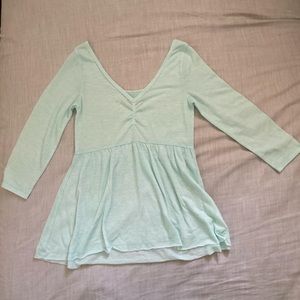 Hollister half sleeve top size xs